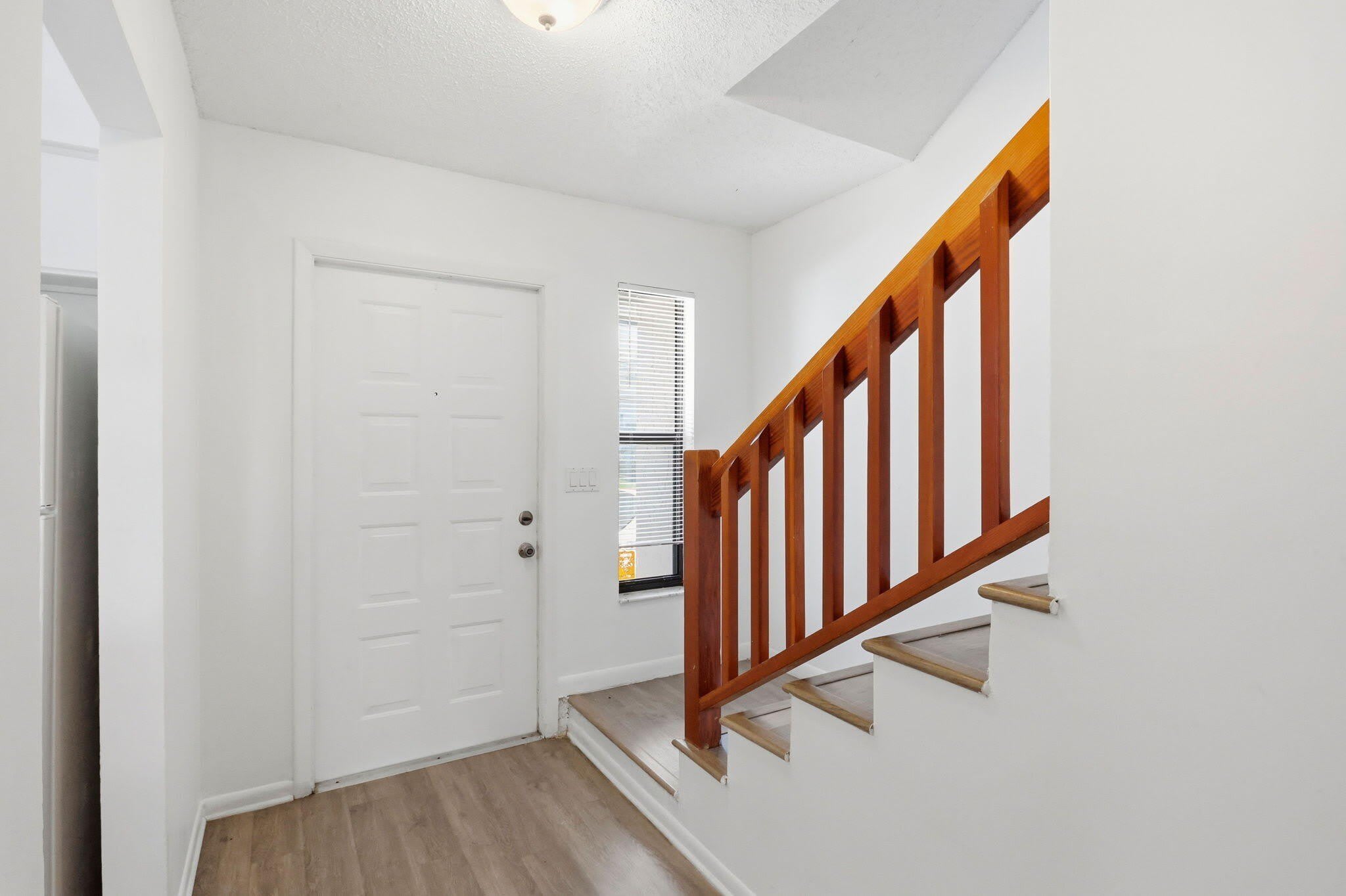 2305 Seaside Drive – photo 3