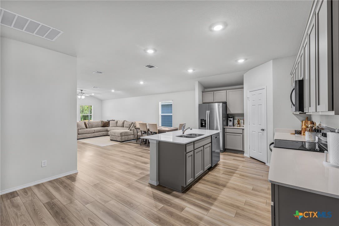 4011 Baerlon Cove – photo 3