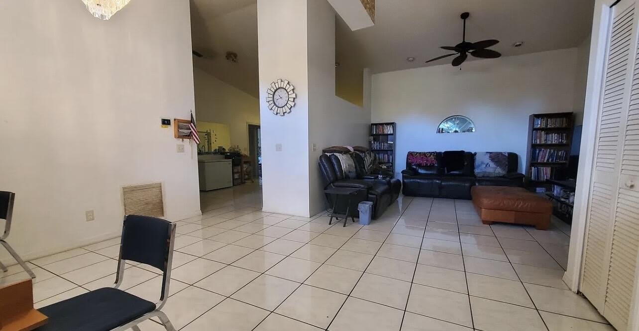 3004 SE Suntan Court SE – photo 3
