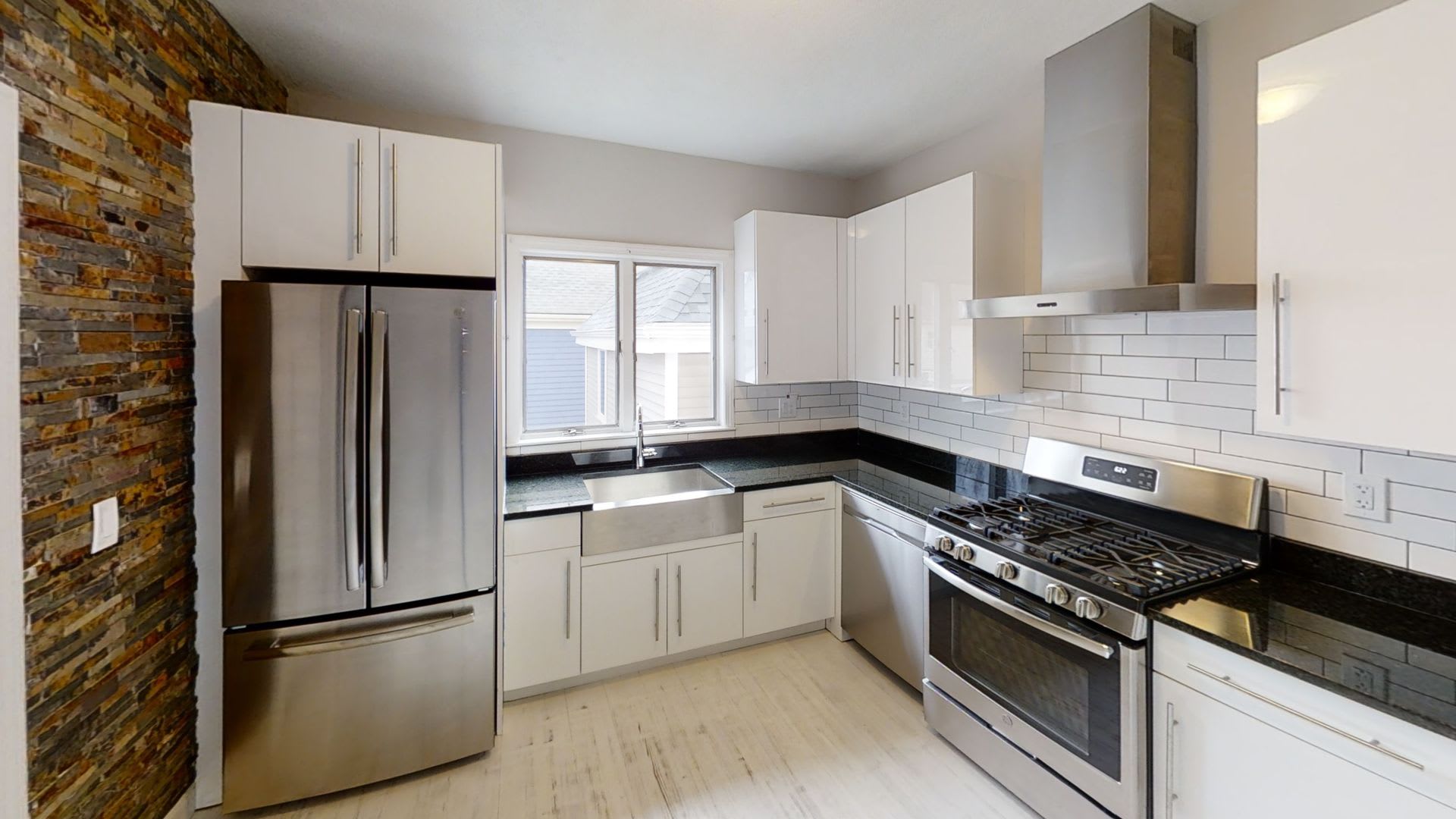 NIce 3 bed in Somerville – photo 2
