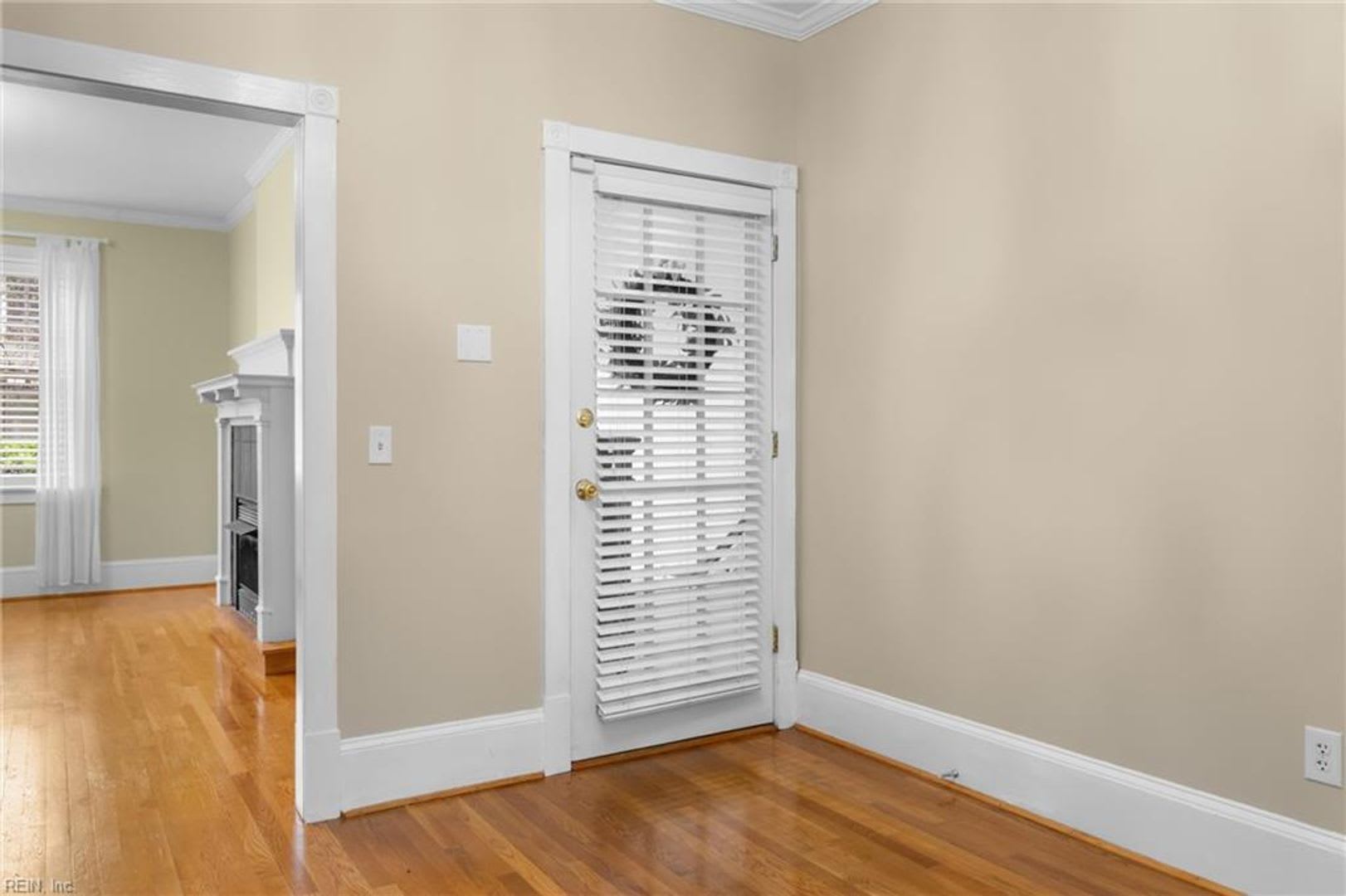 736 W. Princess Anne Rd #102 – photo 4