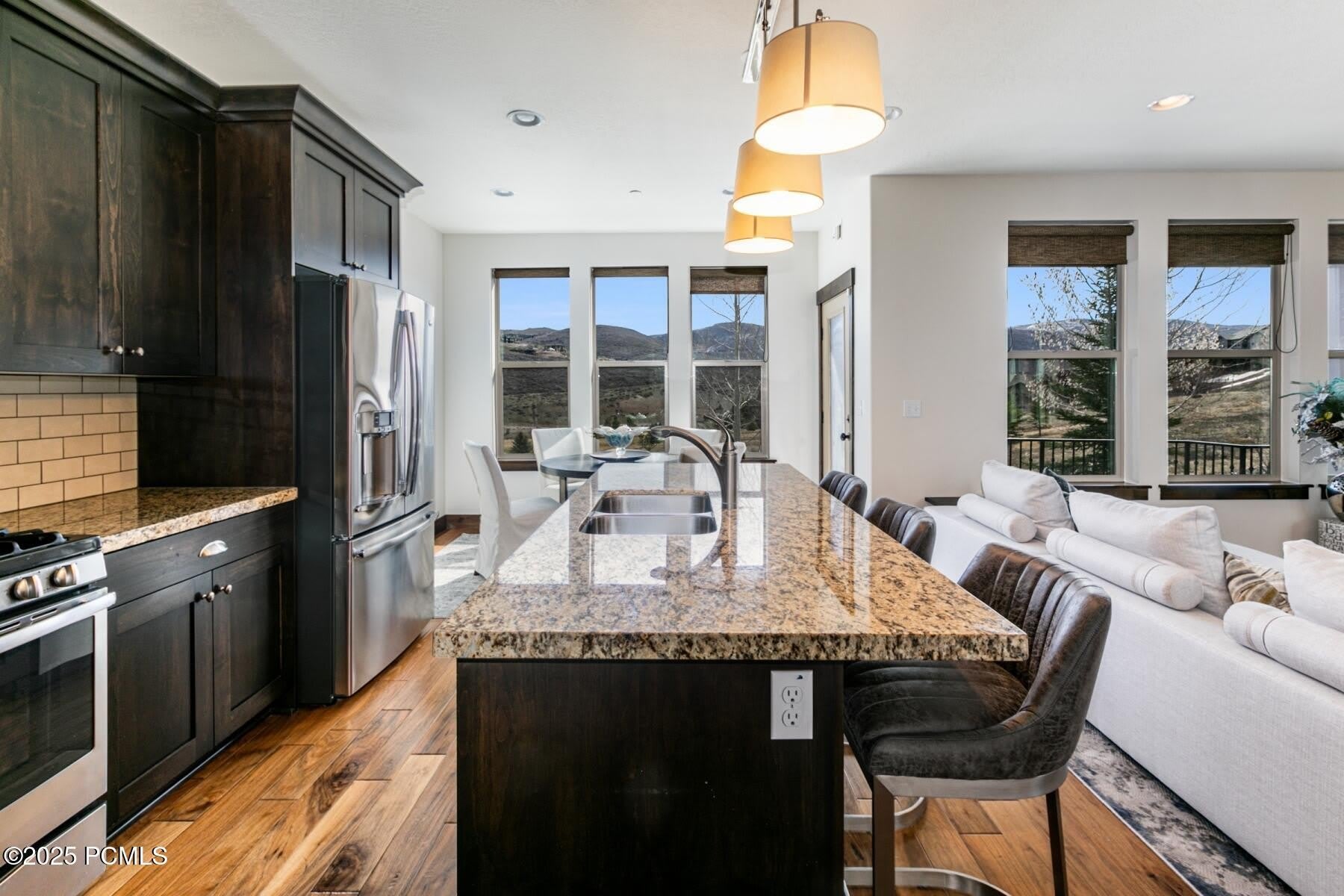 1018 W Abigail Drive – photo 3