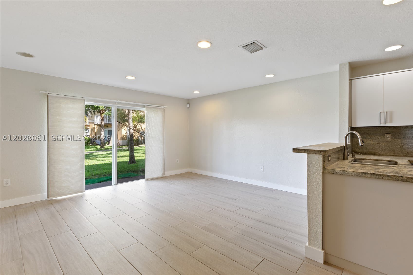 3126 Sw 128Th Ave – photo 3