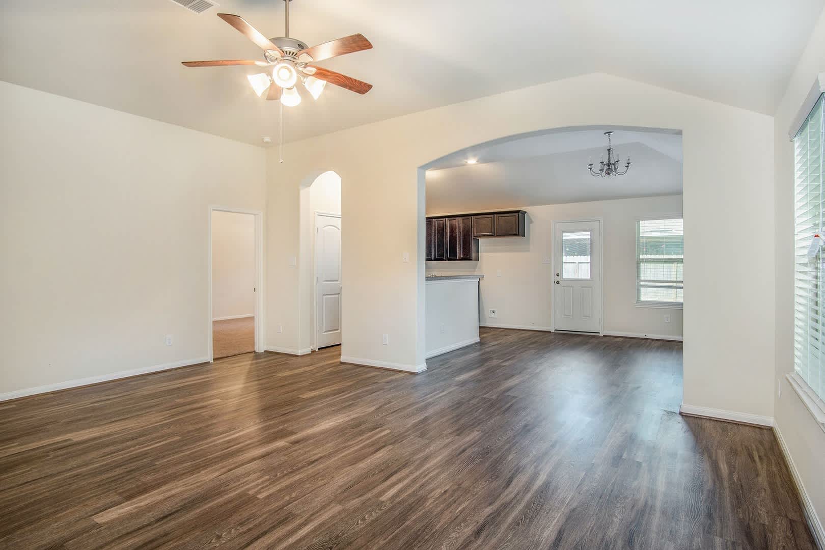 4 Bedroom/2 Bath in Lake Conroe Hills – photo 2