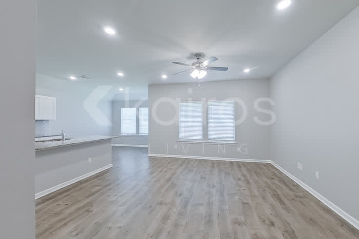 200 Yardley Court – photo 2