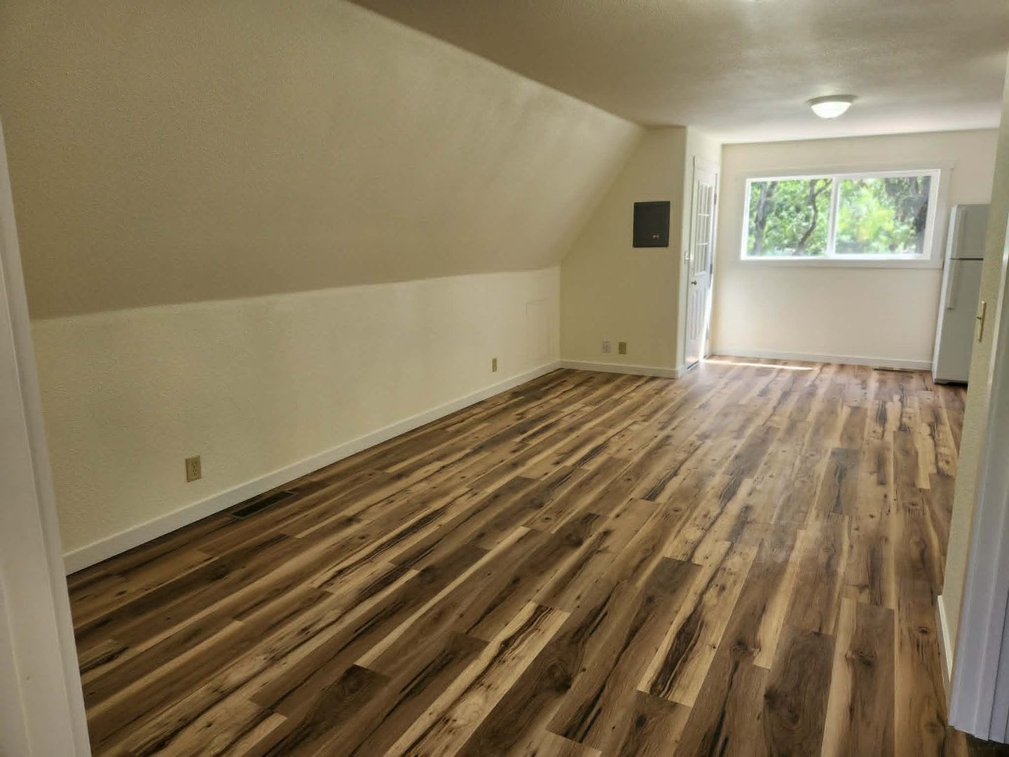 Brand-New Apartment with All Utilities Paid! – photo 4