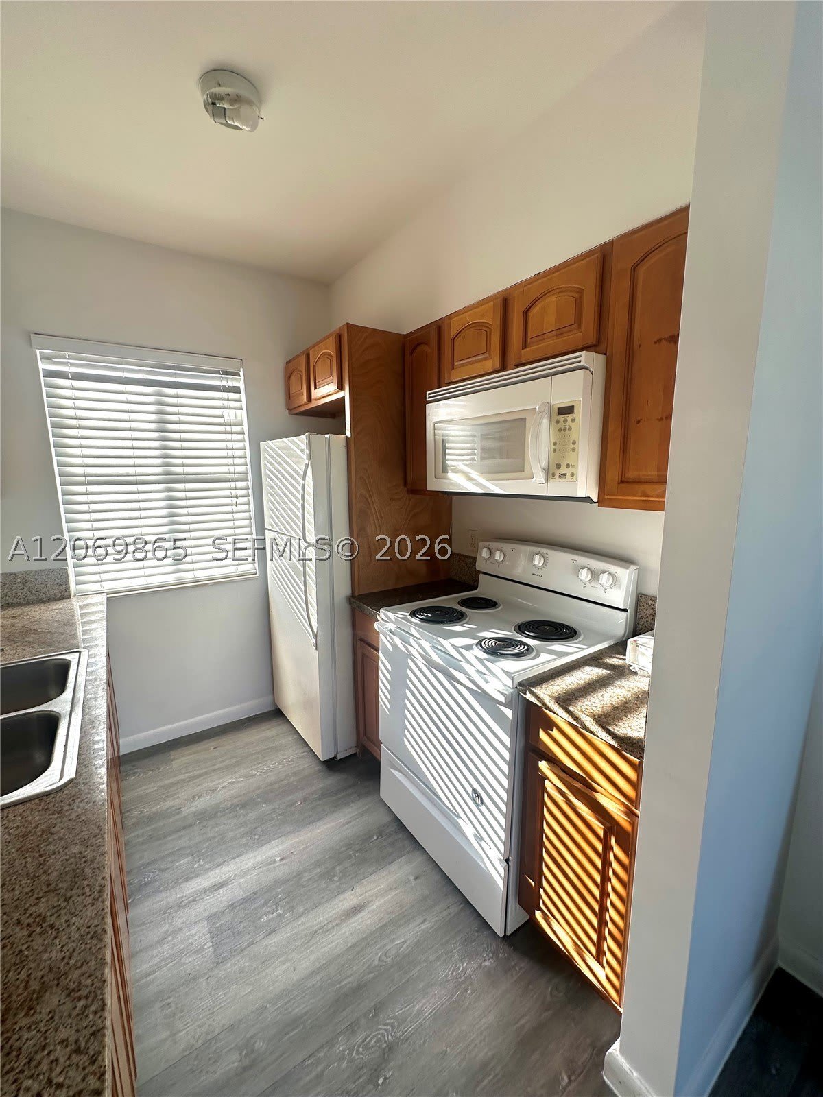 7130 Rue Versailles – photo 5