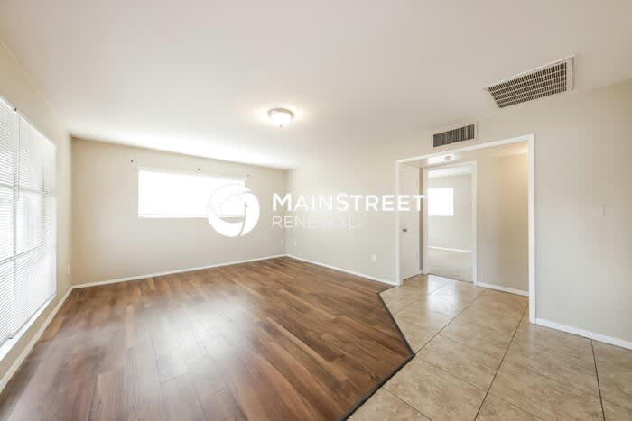 3315 West Elm Street – photo 3