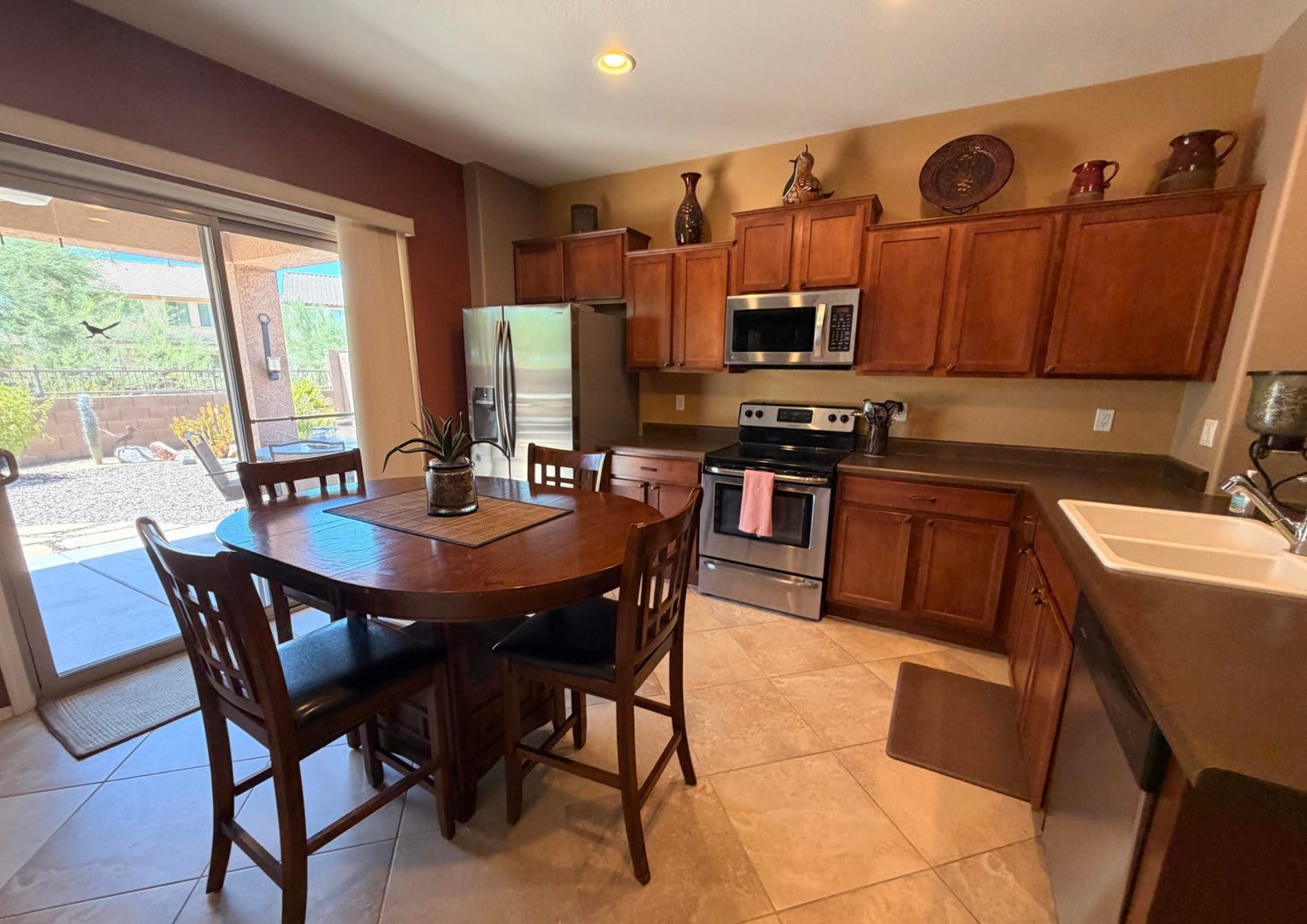 2 Bed 2 Bath Seasonal Rental in Anthem at Merrill Ranch! – photo 2