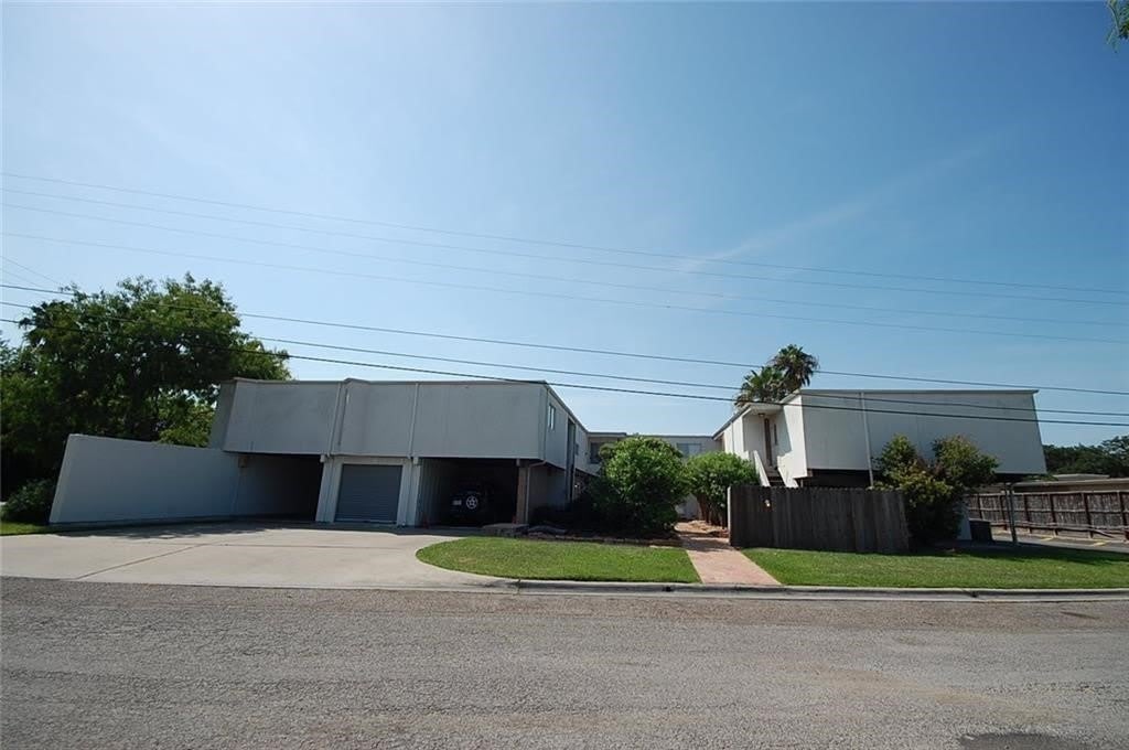 3030 Santa Fe Street – photo 1