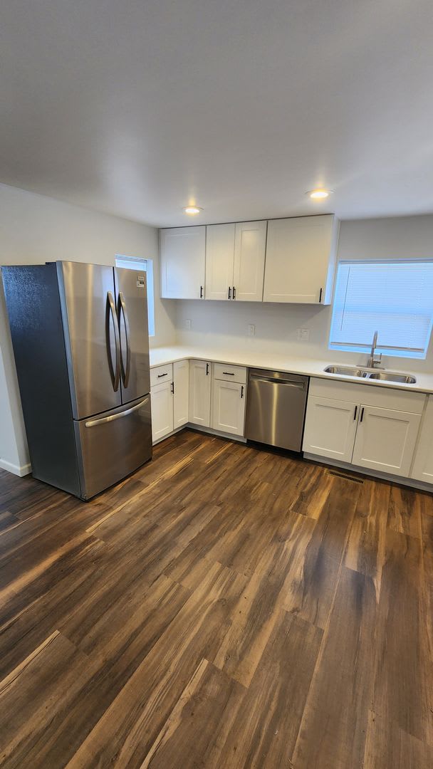 Freshly Remodeled 2 Bed 1 Bath Home With Yard And Garage In West Salem – photo 5