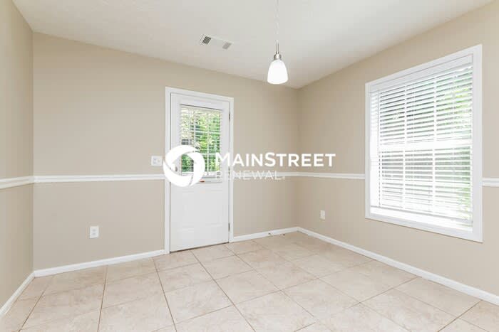 2180 Castle Royale Drive – photo 4