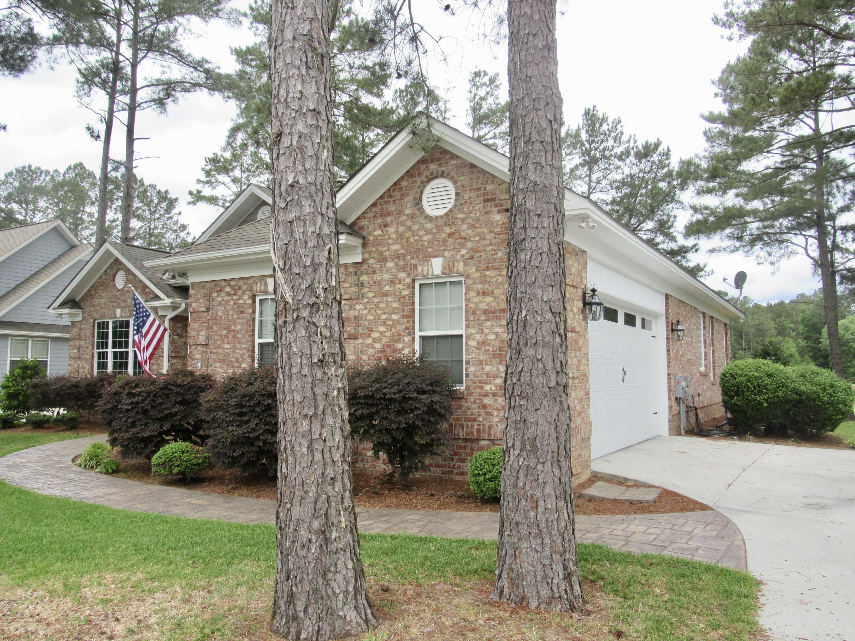 1271 Greenbriar Drive – photo 3