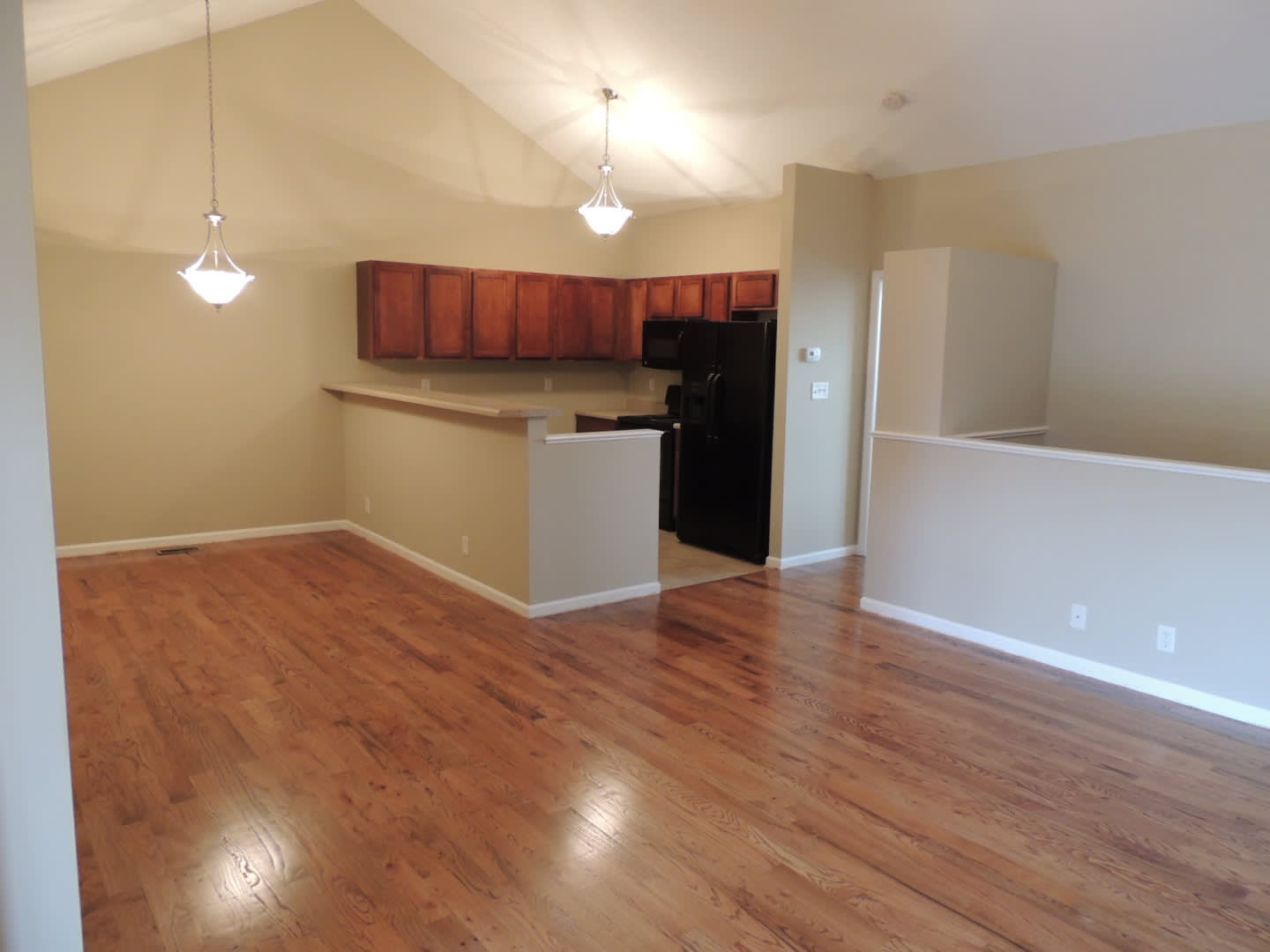 3 bed, 2 bath, 2 car garage townhouse w/ hardwood floors and bonus room in West Knoxville – photo 3