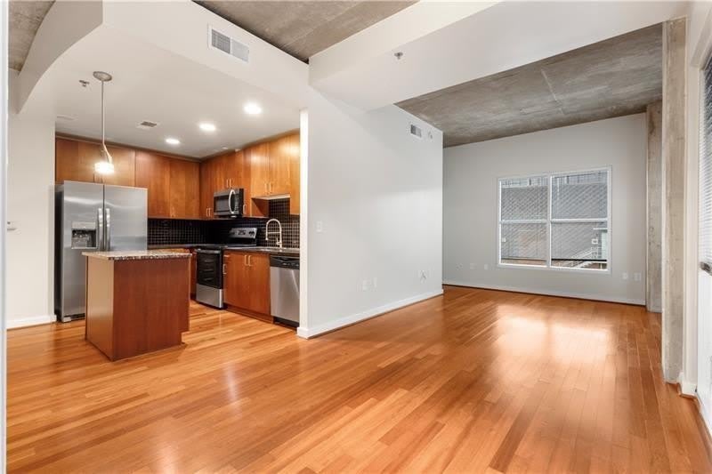 250 Pharr Road NE – photo 5