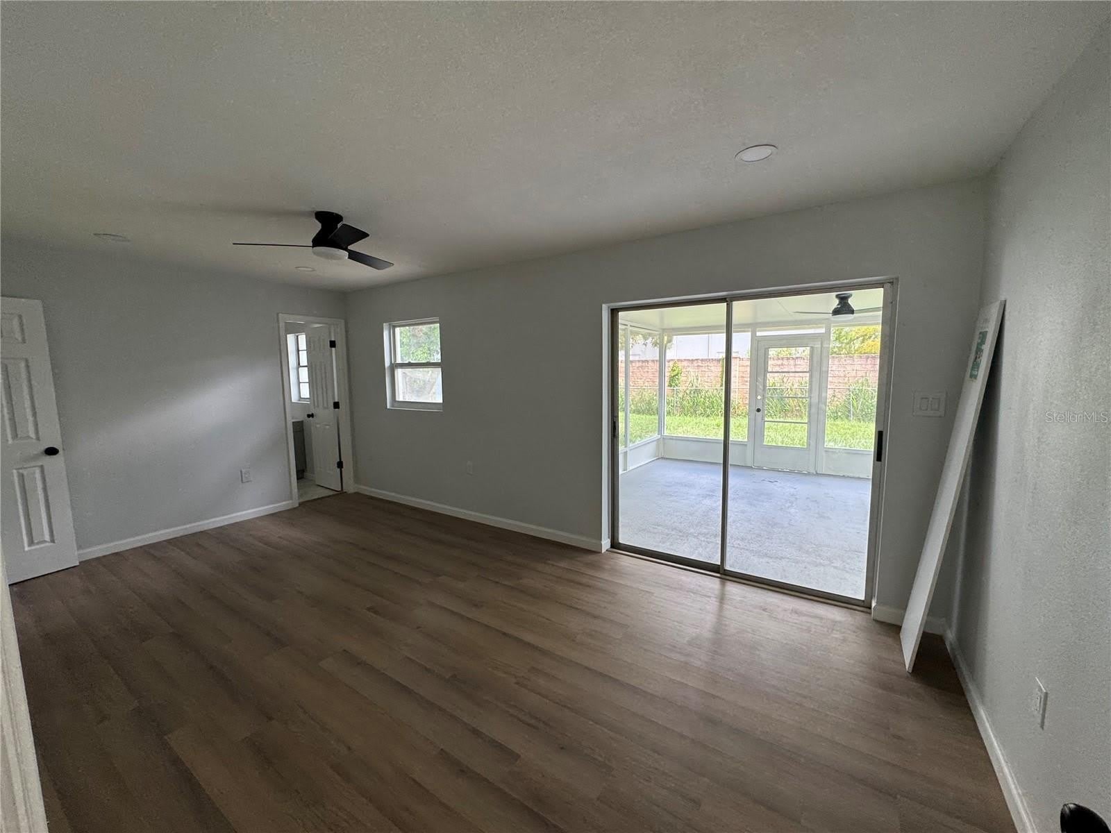 1407 Moselle Avenue – photo 4