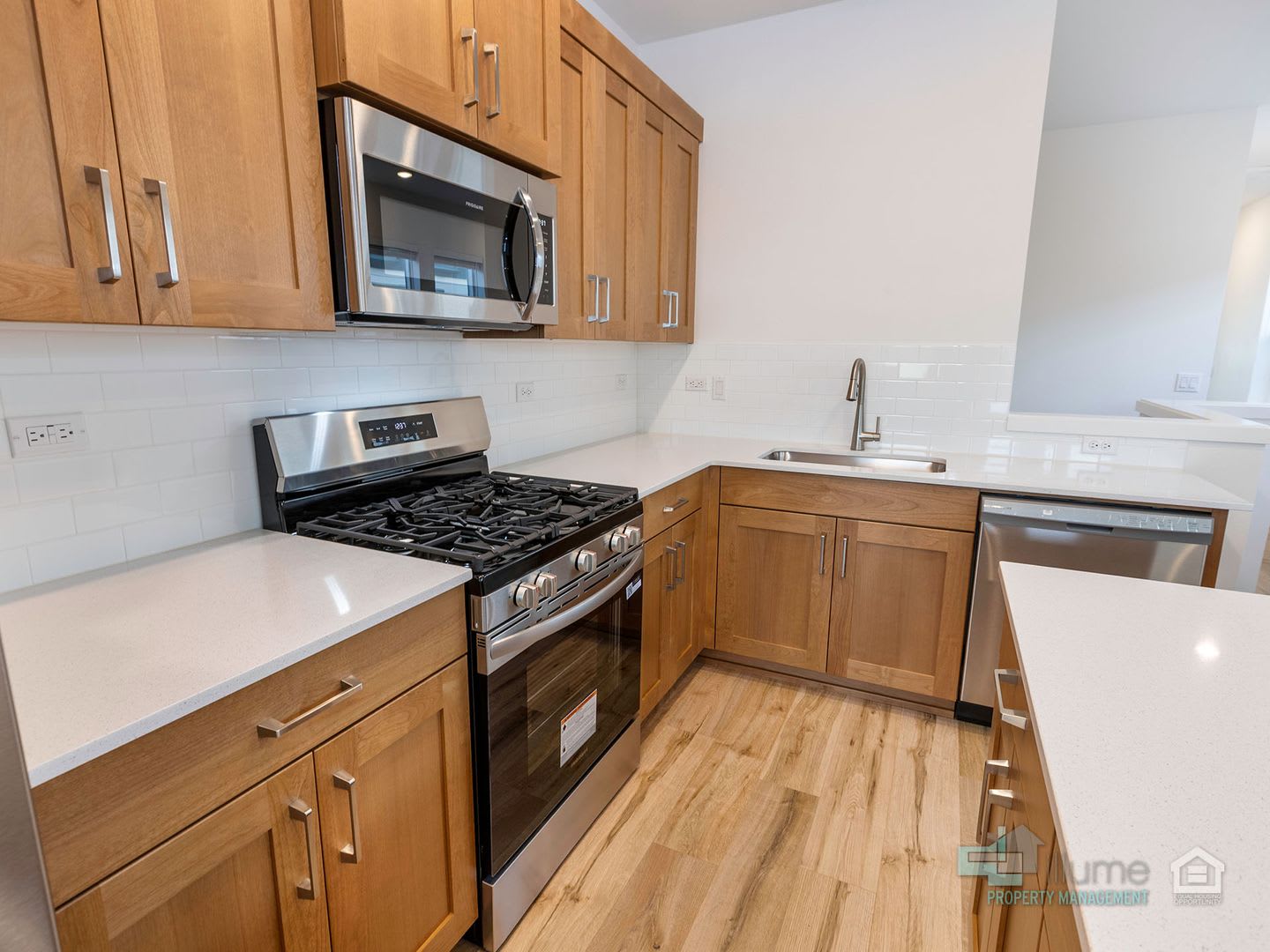 End Of Summer Special 1 Month Free Rent Brand New Beautiful 2 Bd 2 5 Ba Home In Reed S Crossing – photo 4