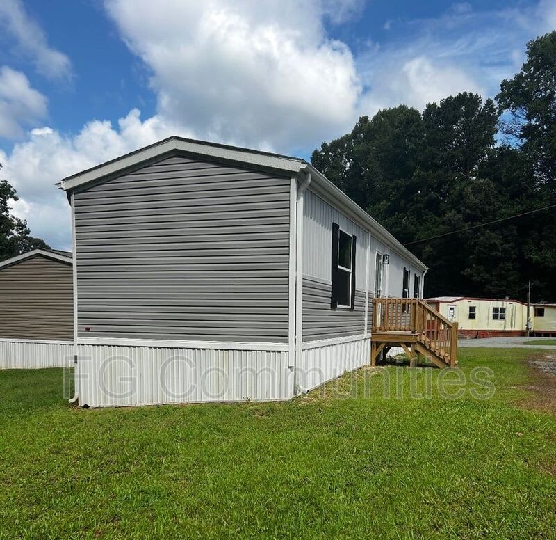 2844 Maple Ave lot 18 – photo 3