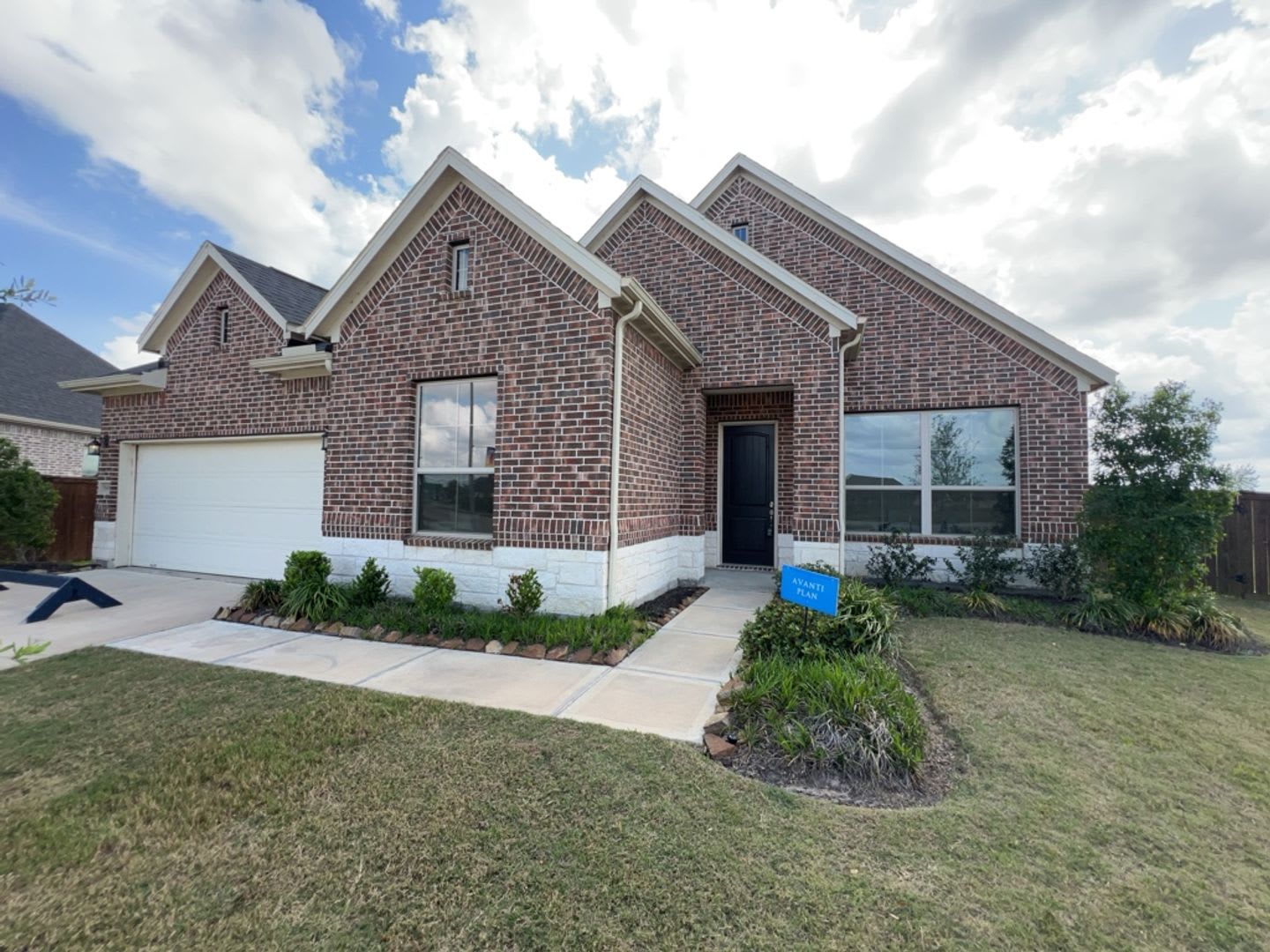 5602 Caracara St **Ask about our NO CASH DEPOSIT option!** – photo 2