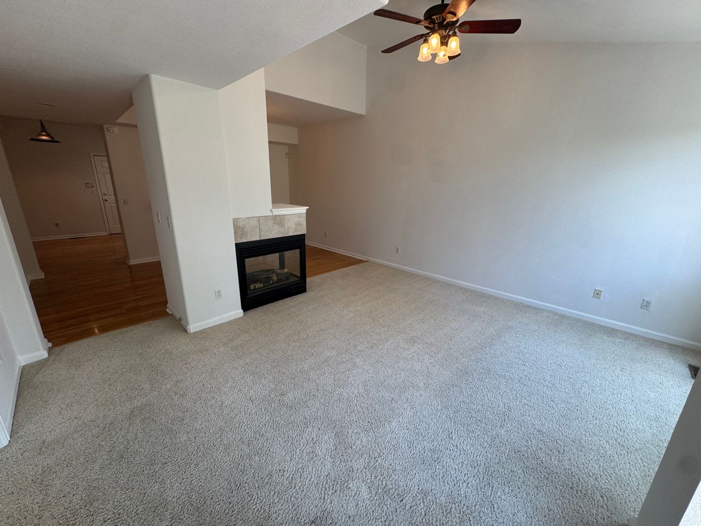 Spacious Townhome With Great Views – photo 5
