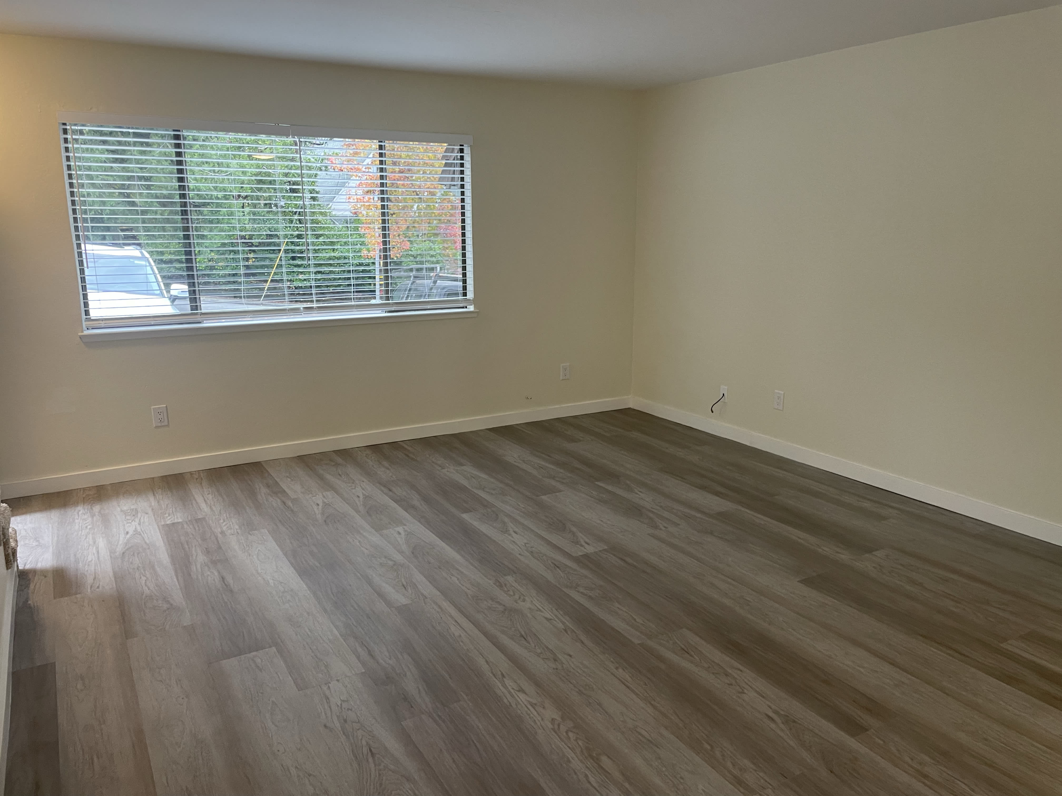 435 Henderson Street – photo 4