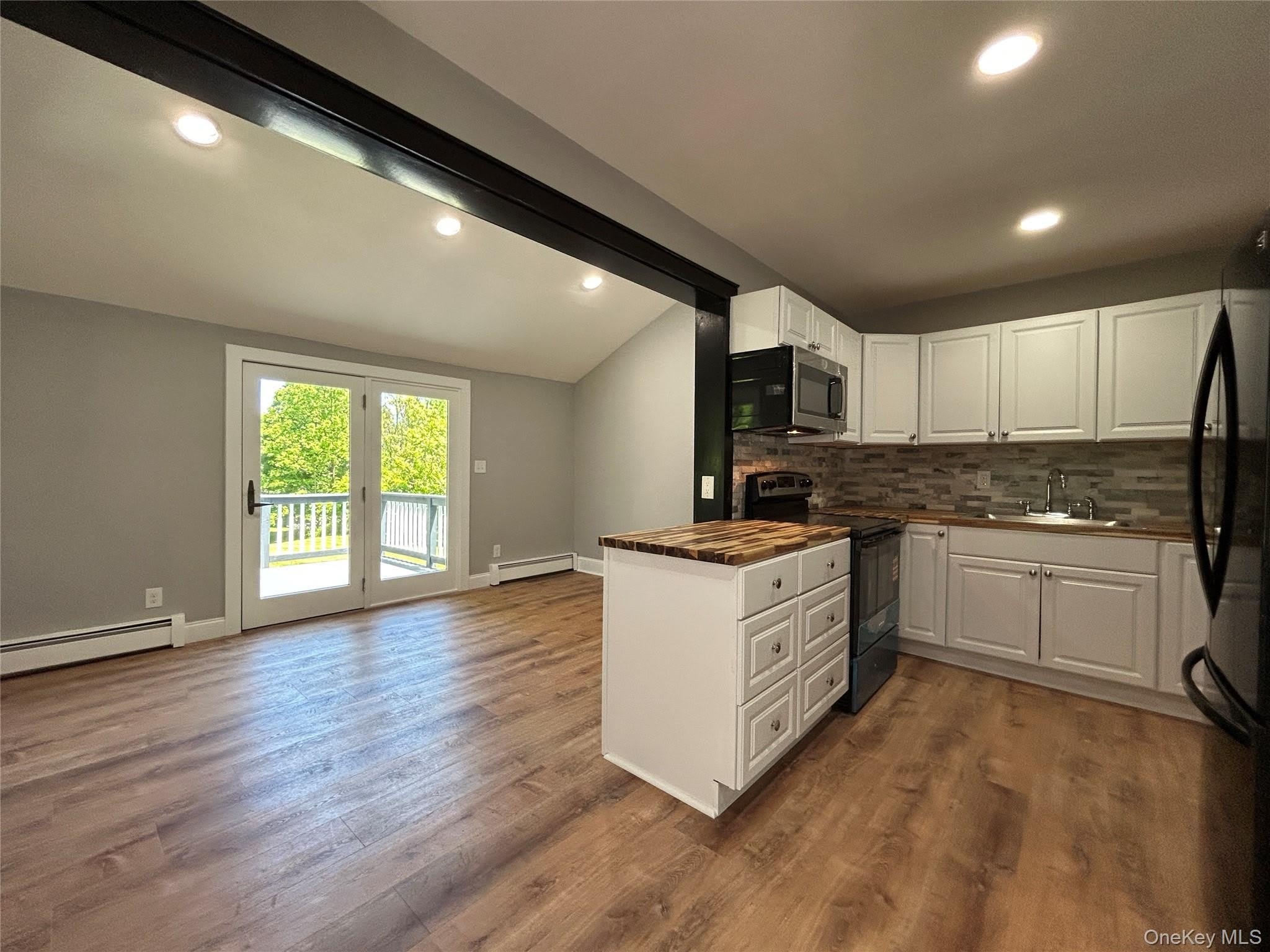 32 Reimer Avenue – photo 4