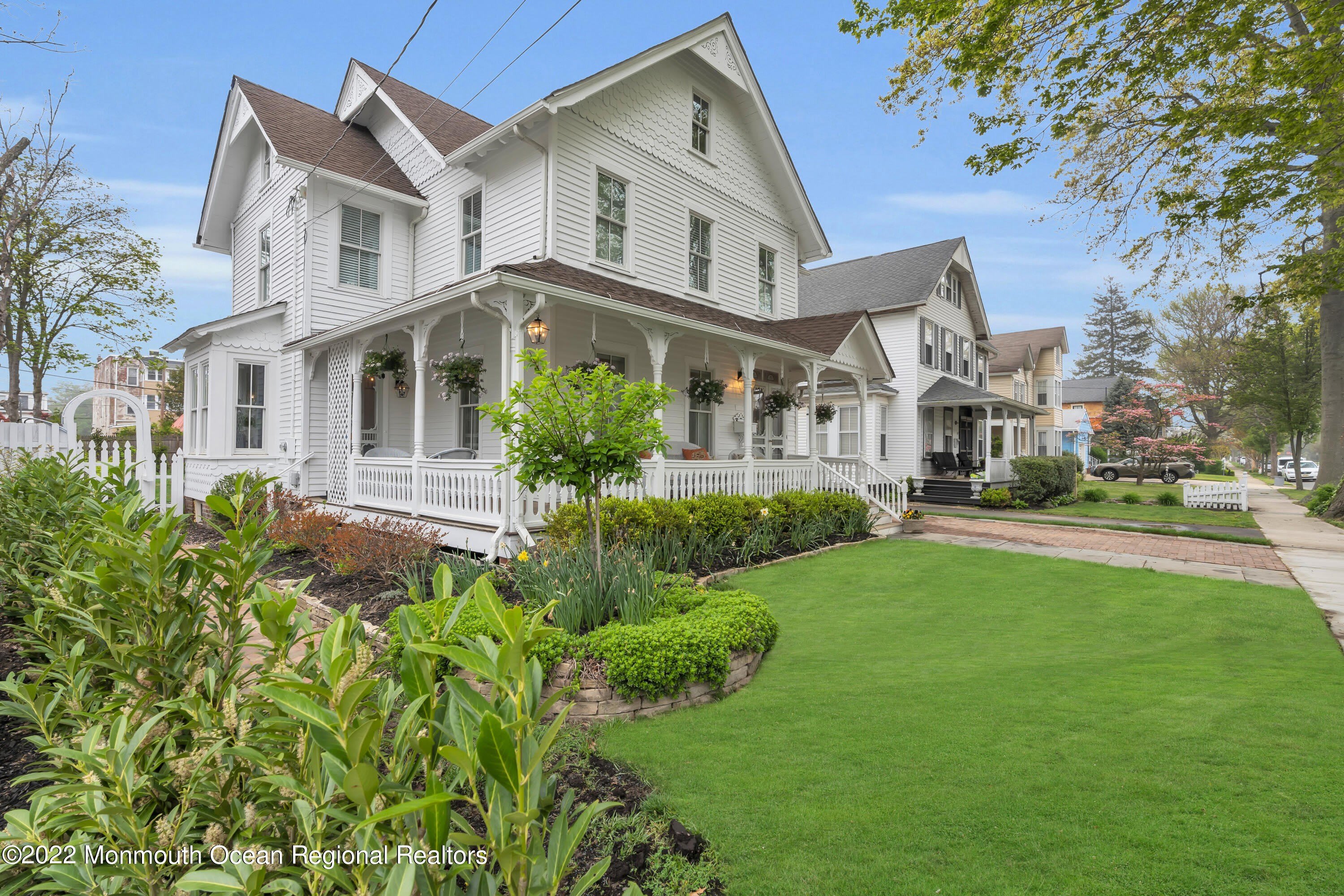 21 Pearce Avenue – photo 1