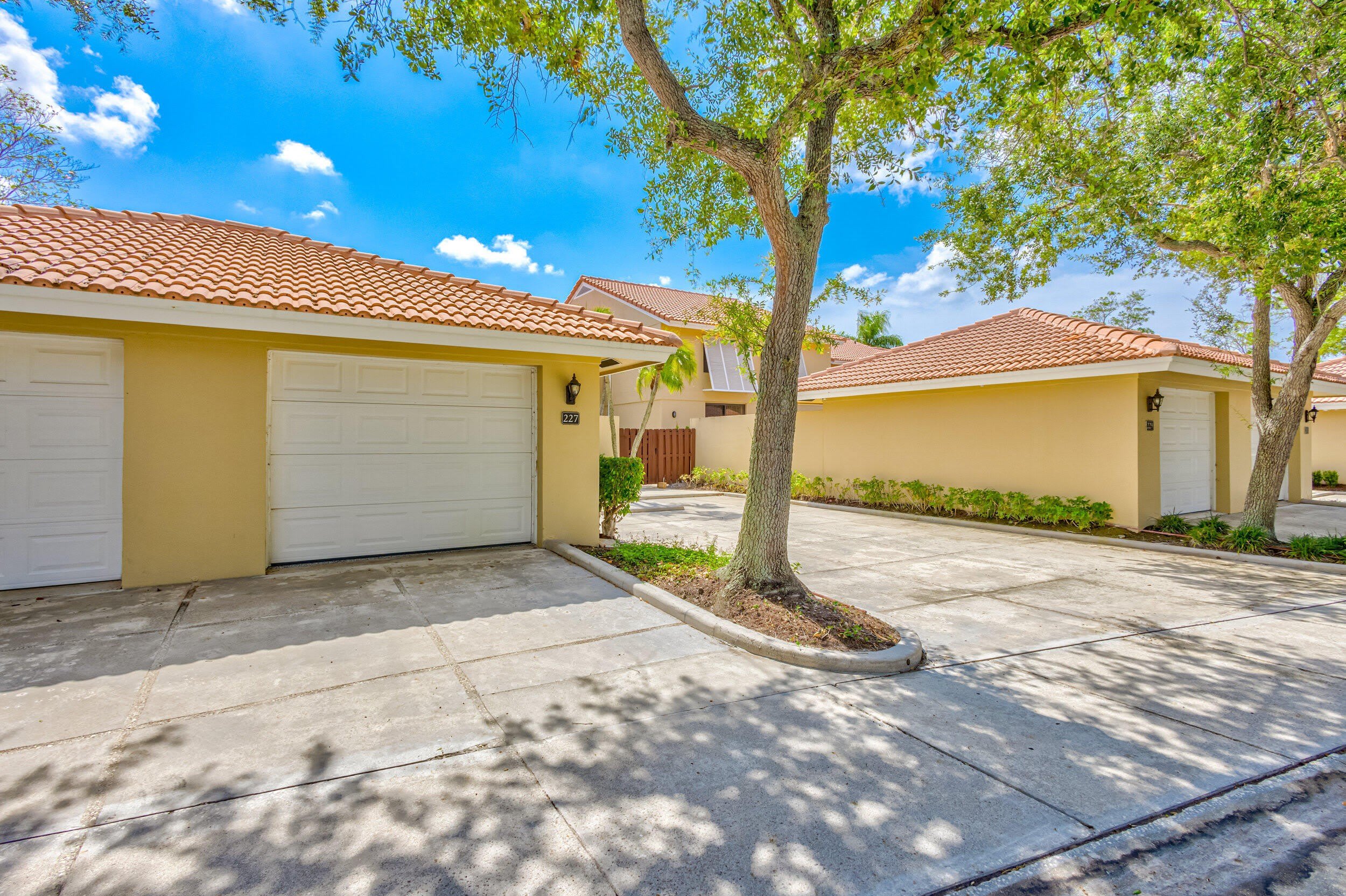 227 Old Meadow Way – photo 3