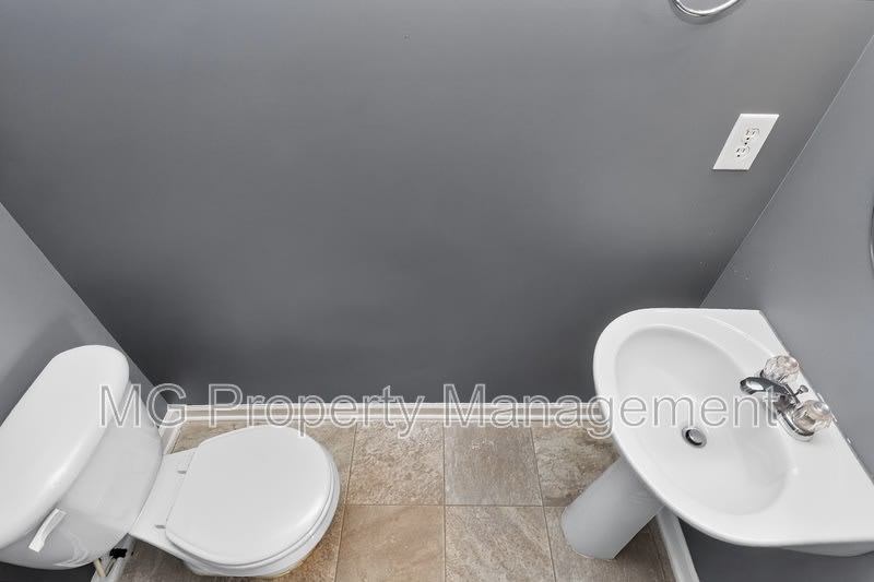 11909 Stratfield Place Circle – photo 4