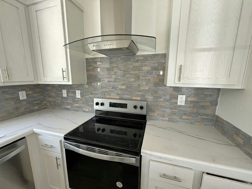 5644 Woodford St – photo 5