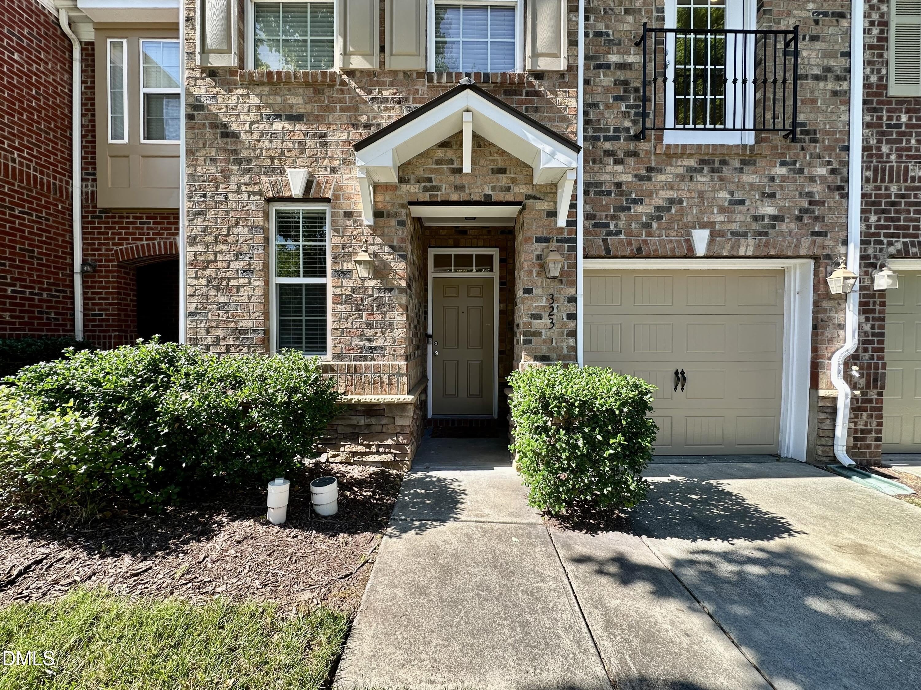 323 Longchamp Lane – photo 3