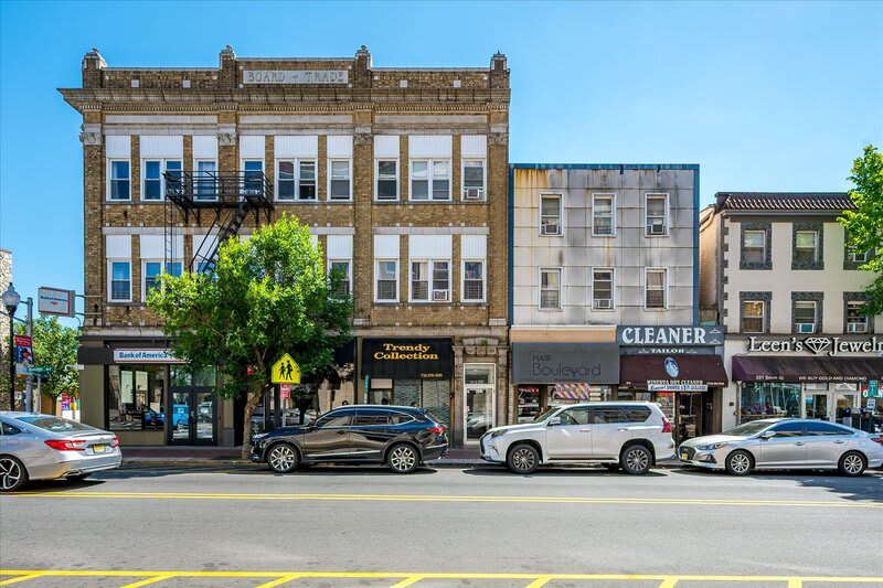 217 Smith Street – photo 1