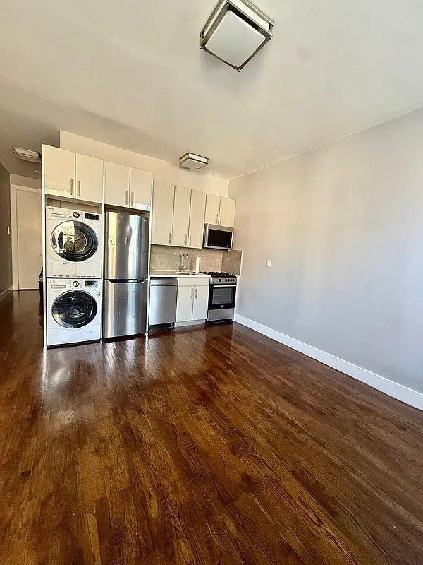 102 East 116Th Street – photo 1