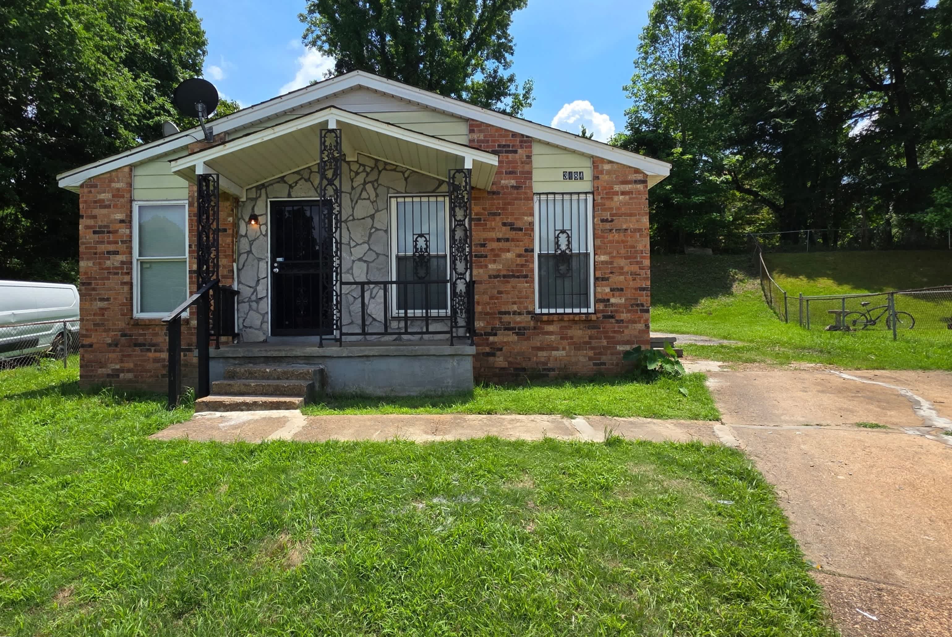 3484 Aaron Rd – photo 1