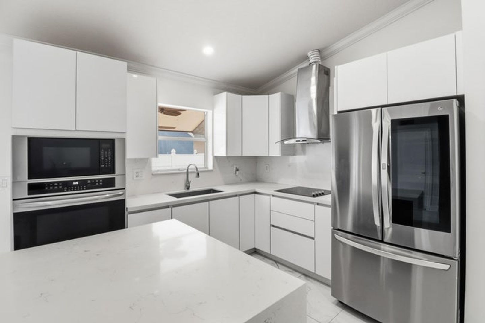 105 Vanessa Street, Palm Springs, FL 33461 – photo 1