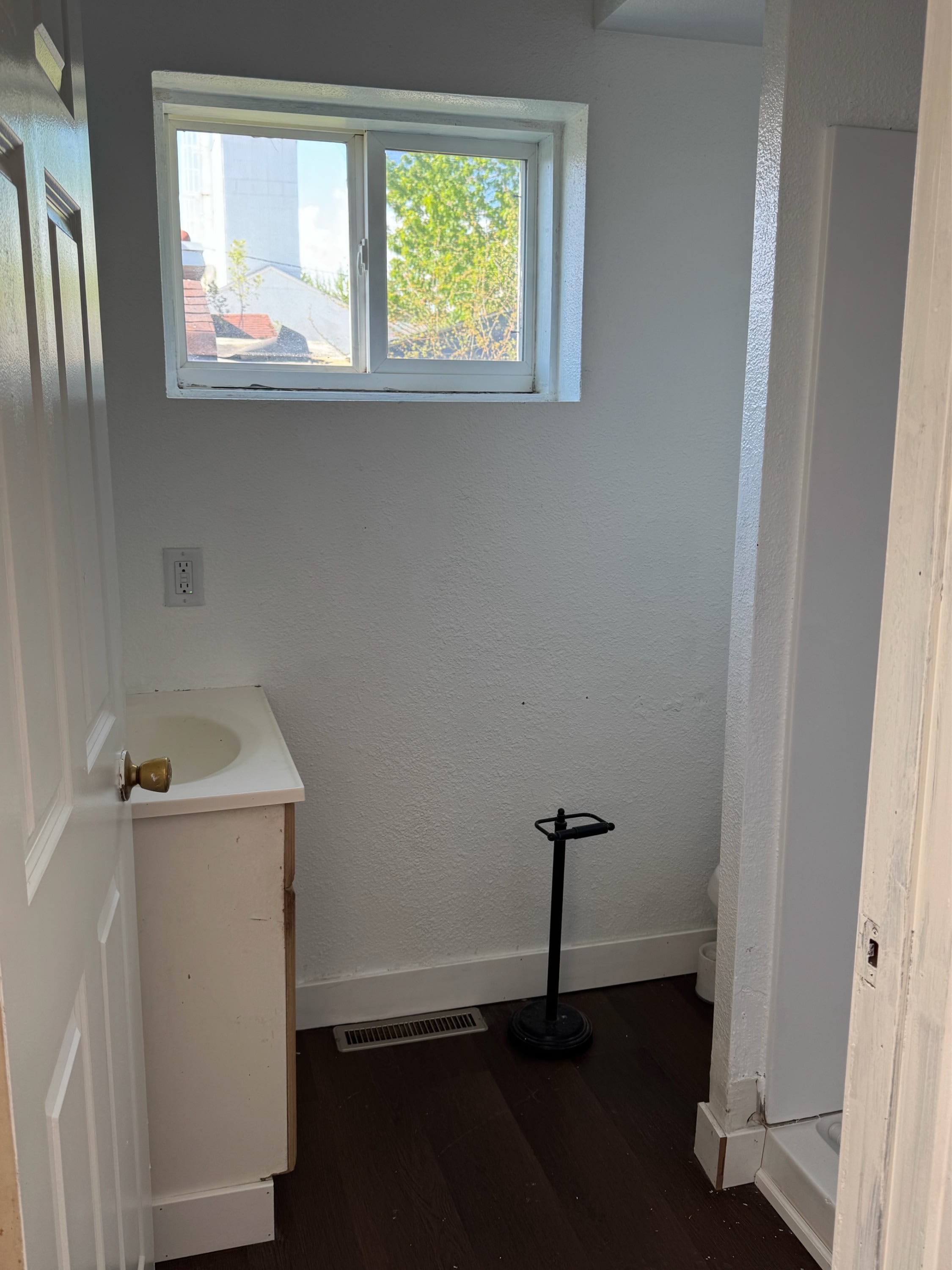 334 Center Street – photo 3