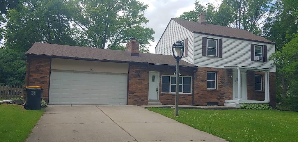 4425 North 105Th Street – photo 1