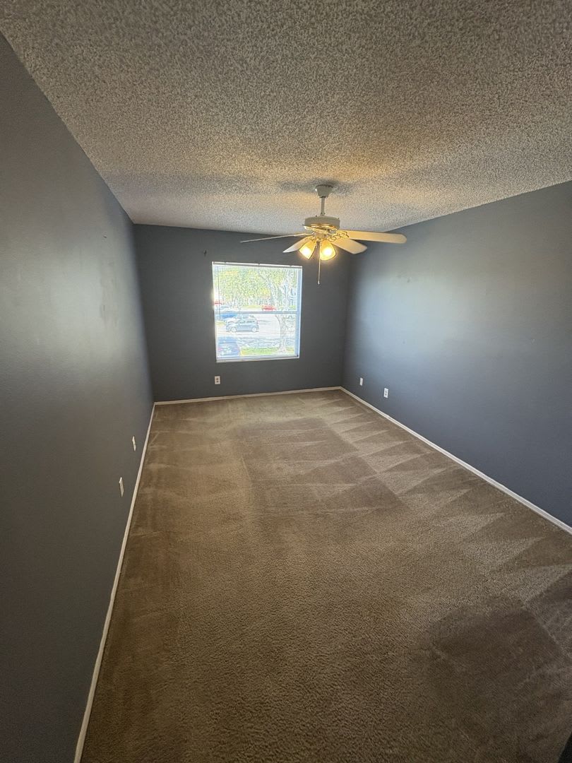 Large 2 bedroom 2 bath Condo – photo 4