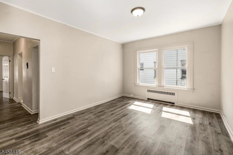 918 Grove St – photo 3