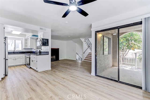 107 South Helberta Avenue – photo 2