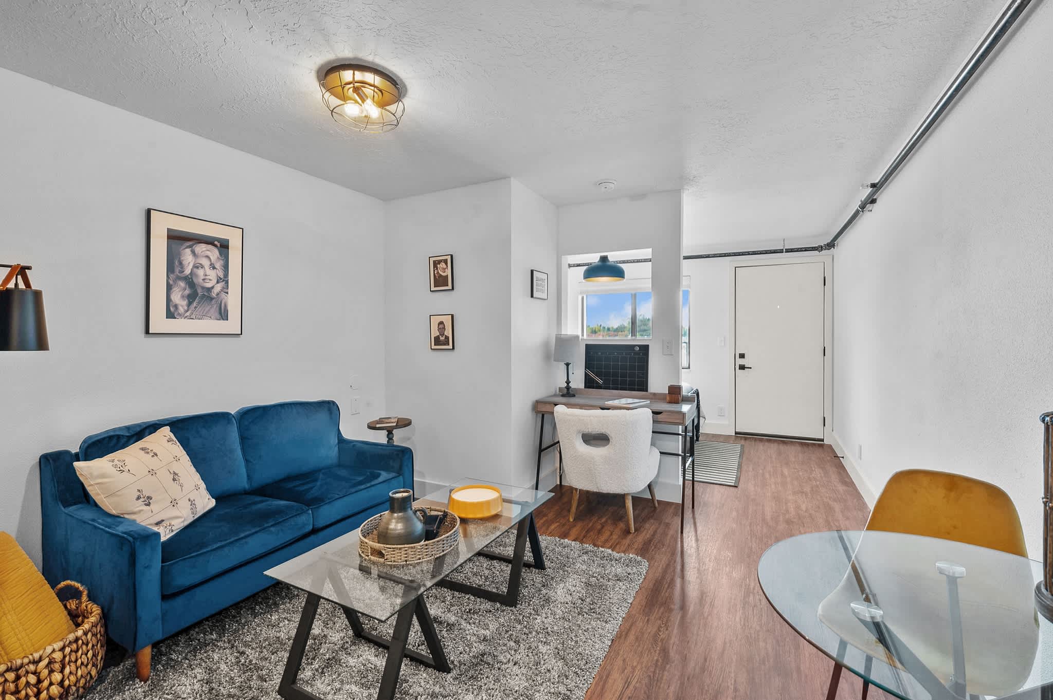 528 W Grove St – photo 4