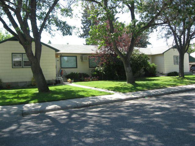 524 1 2 Avenue E – photo 1