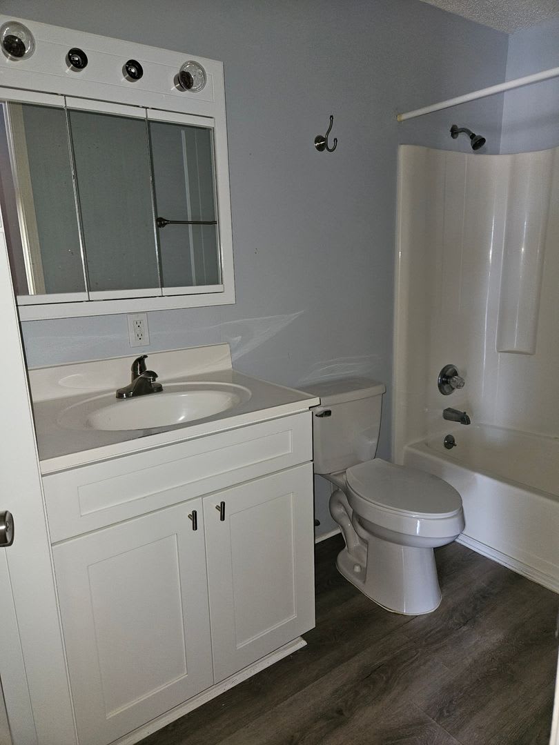 50% off of first months rent upon approval – photo 3