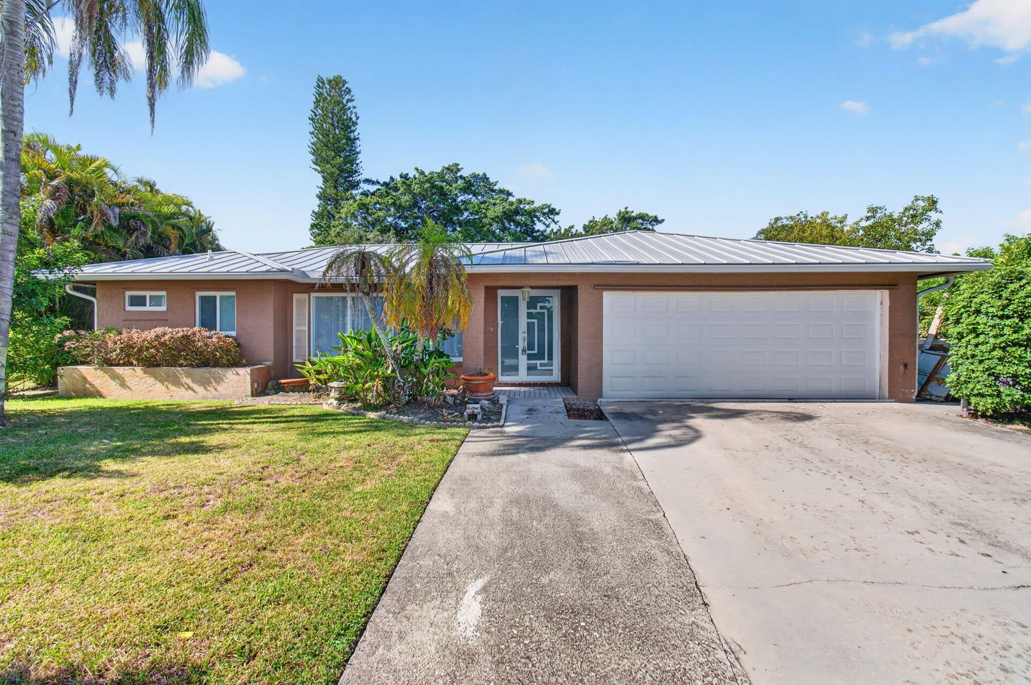 4760 Bison Street – photo 2
