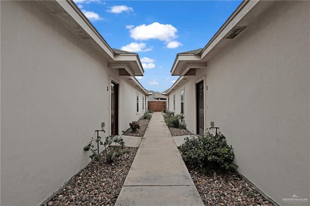 2801 Sabercat Avenue – photo 2