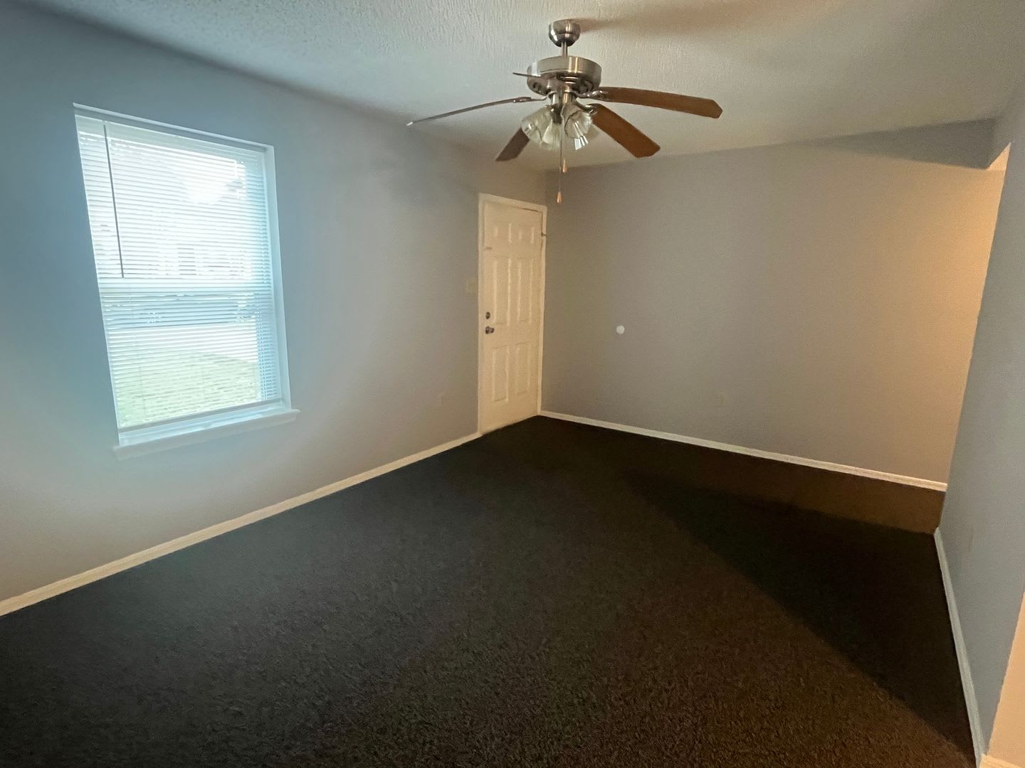 2207 S. Hartford Cv – photo 3
