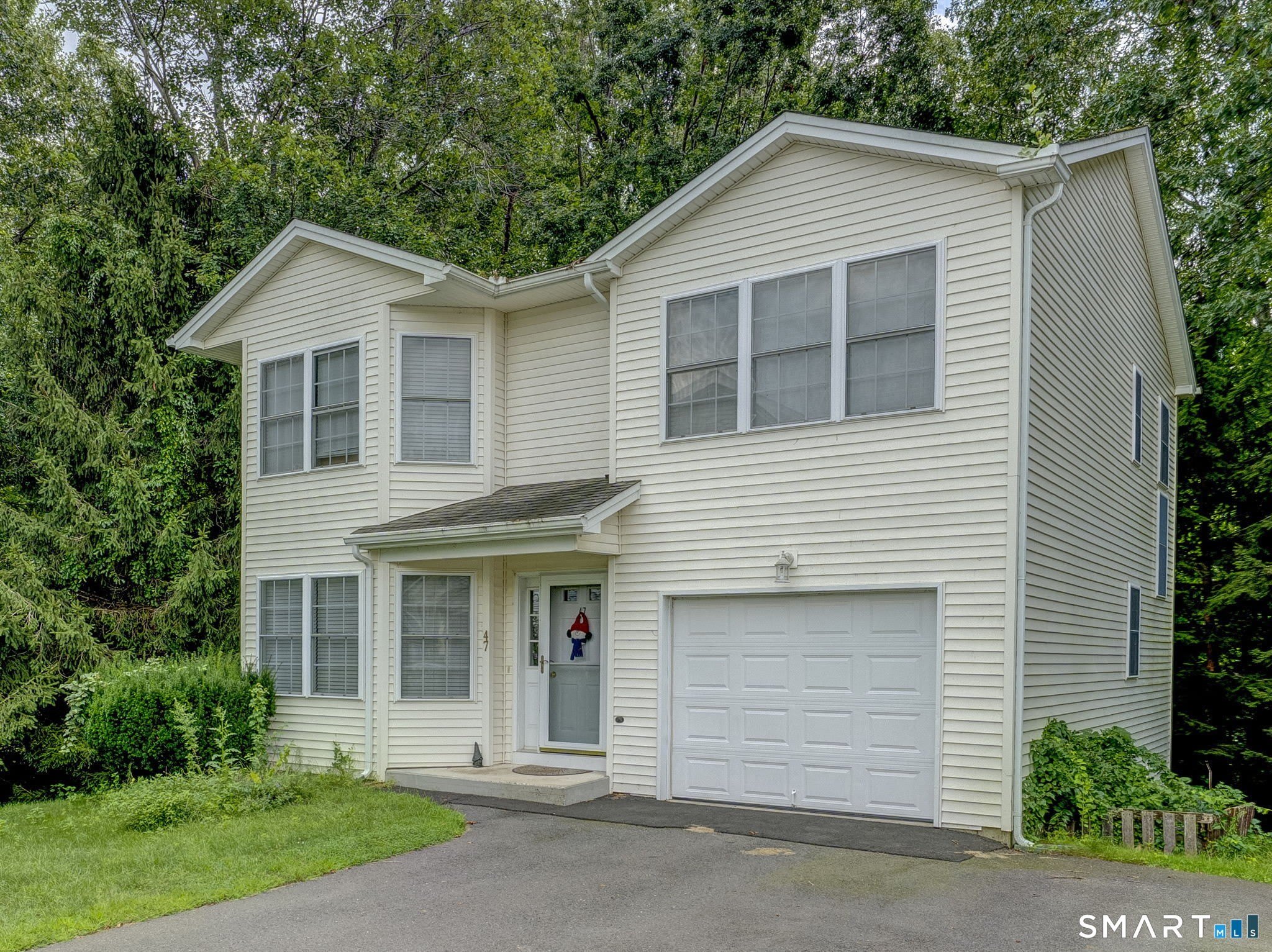47 Tunxis Street – photo 2