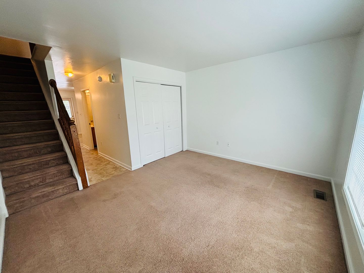 2 Bedroom 2.5 Bathroom Townhouse – photo 4
