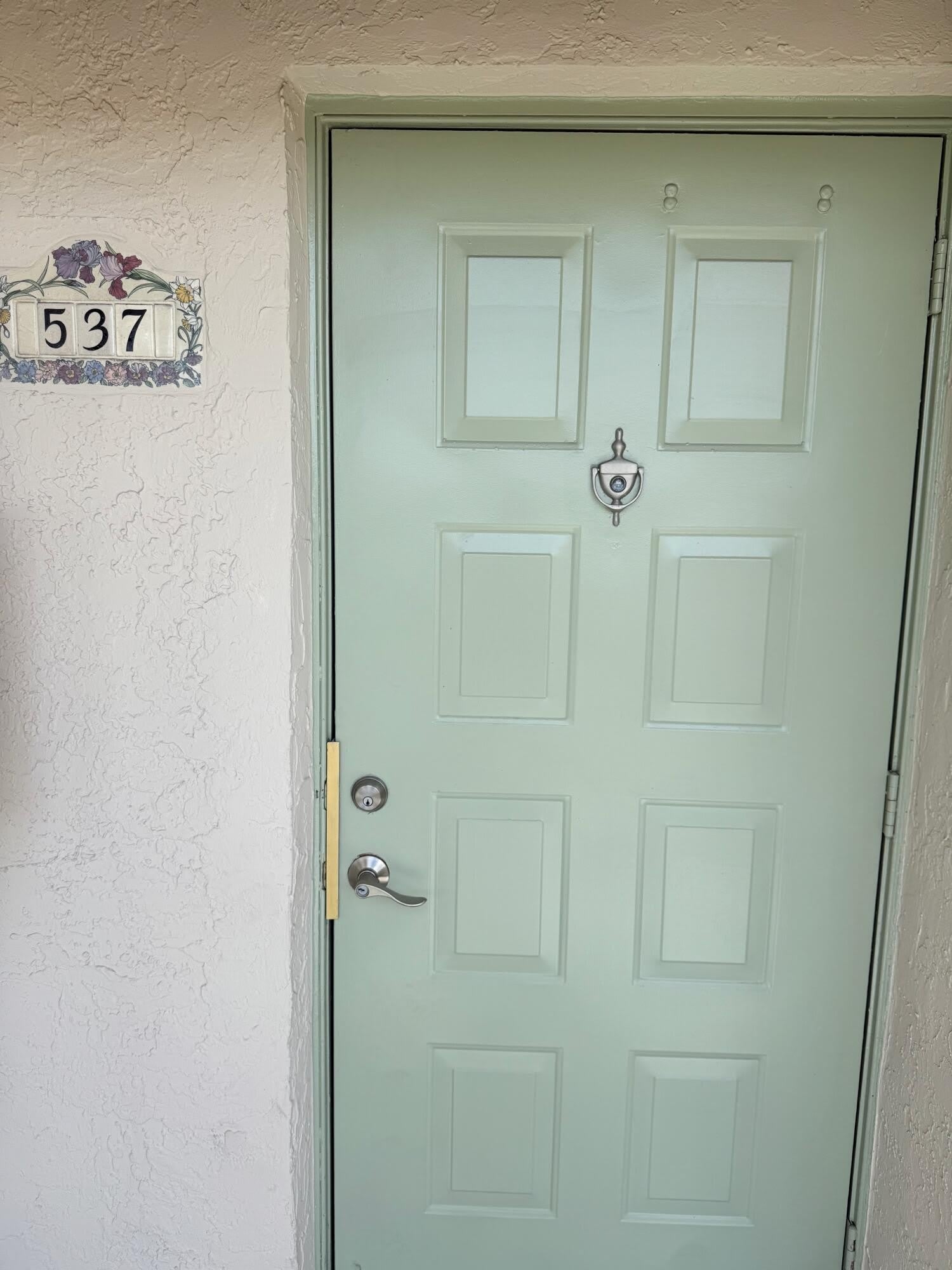 2351 Ne 14Th Street Causeway – photo 2