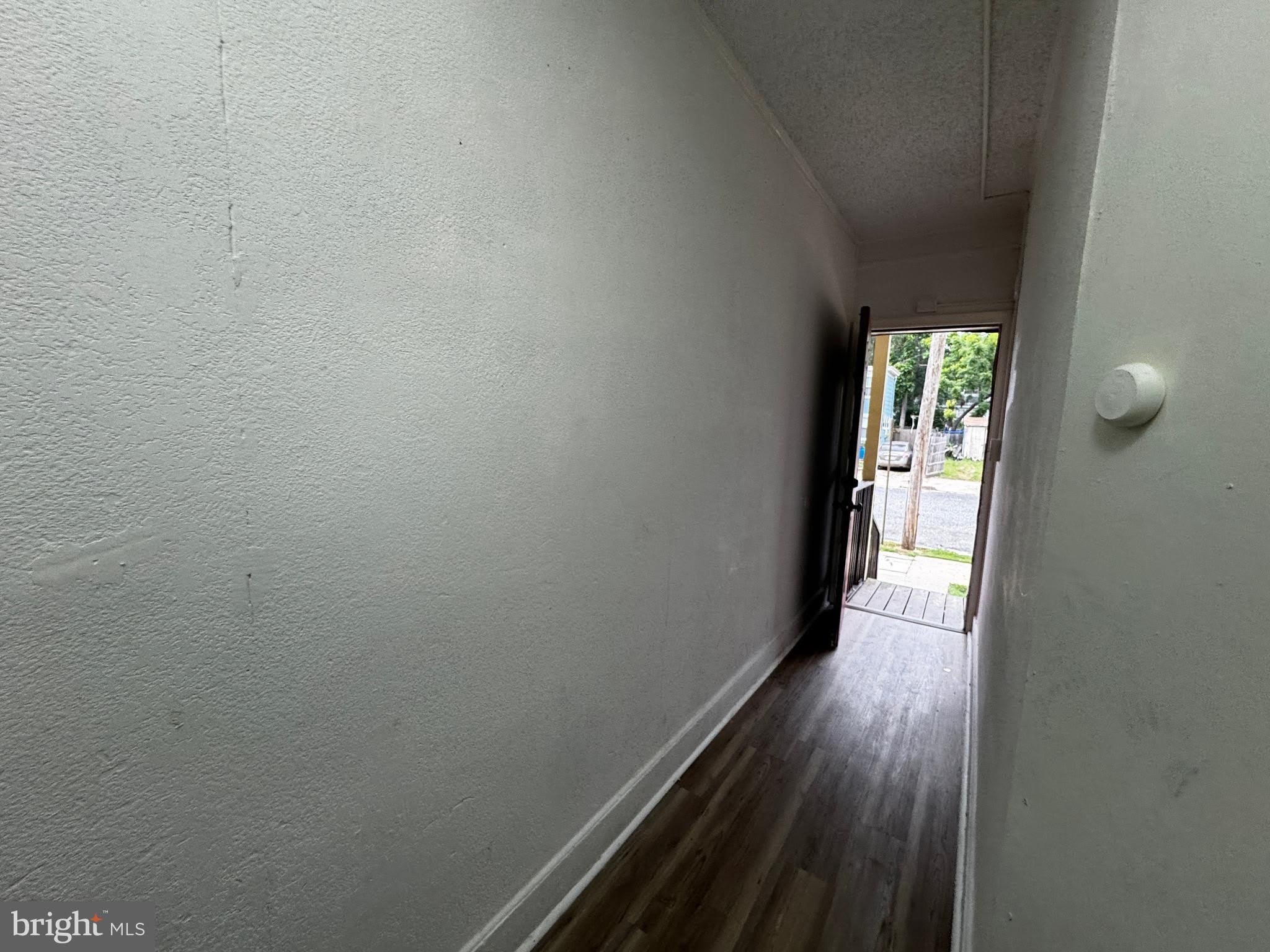 323 E VINE Street – photo 2